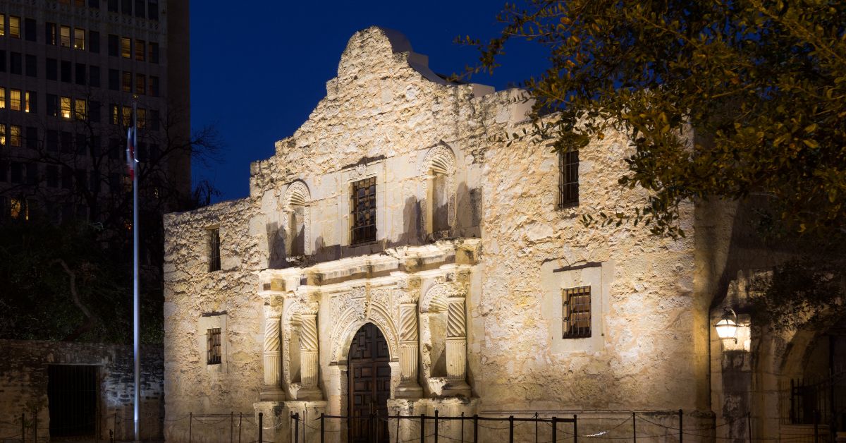 Top areas in San Antonio to build your house include Alamo Heights, Stone Oak, and The Dominion, known for their appealing neighborhoods, schools, and amenities.